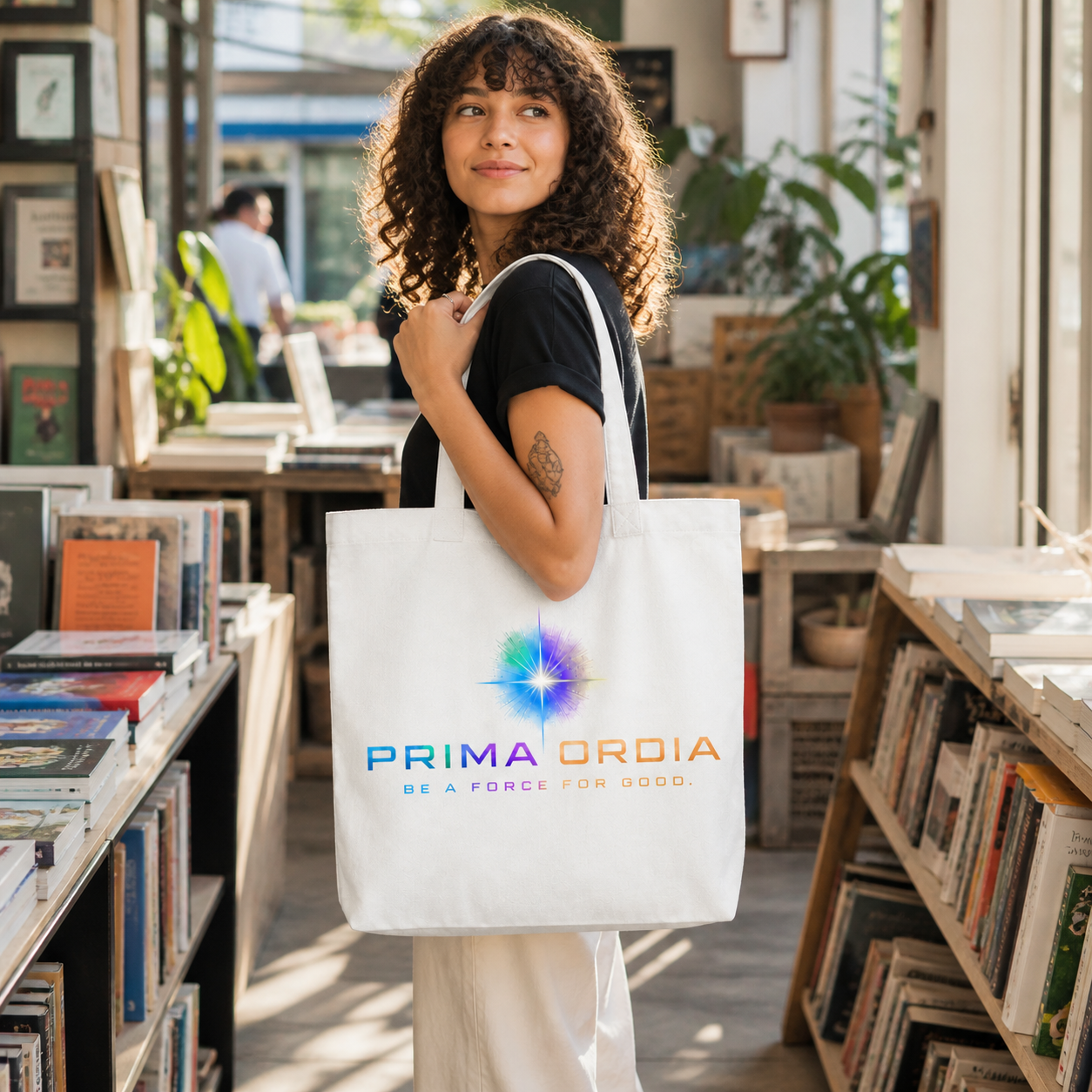 Open Tote: natural real-world use image.